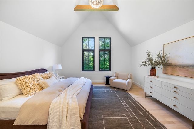 92 Hill St, Lexington, MA 02421