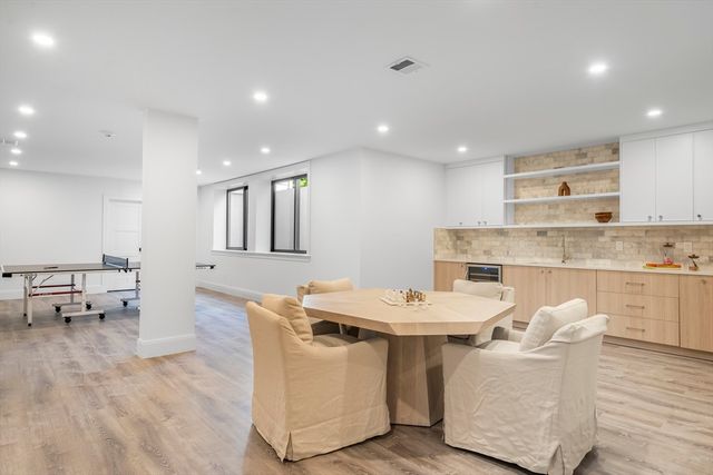 92 Hill St, Lexington, MA 02421