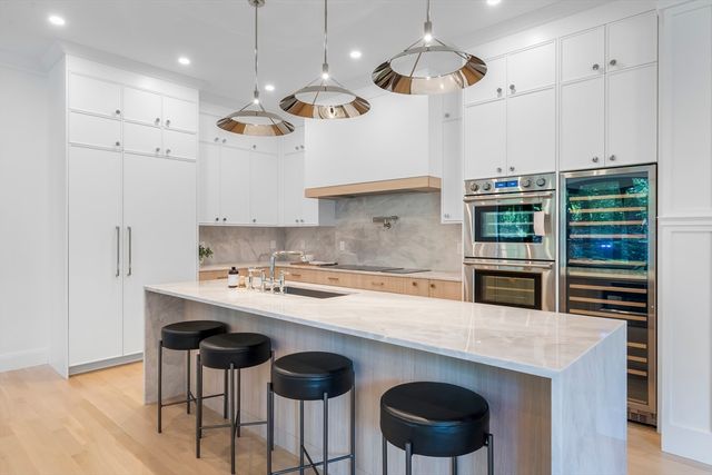 92 Hill St, Lexington, MA 02421