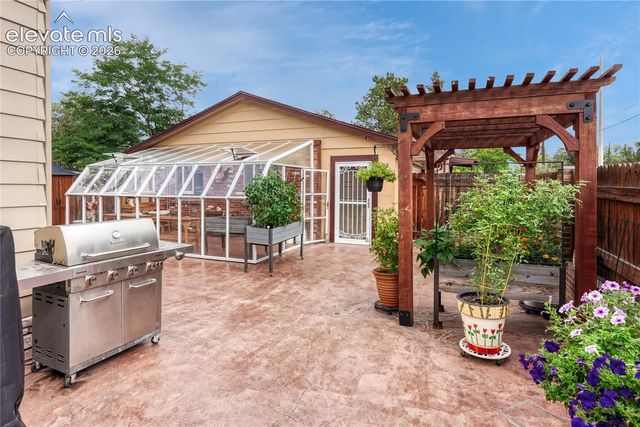 232 E Washington Street, Colorado Springs, CO 80907