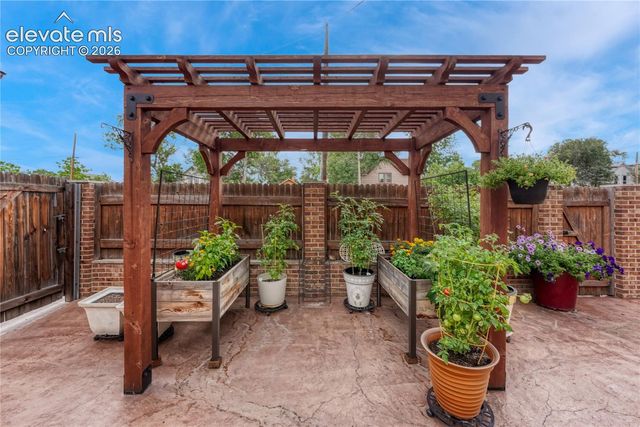232 E Washington Street, Colorado Springs, CO 80907