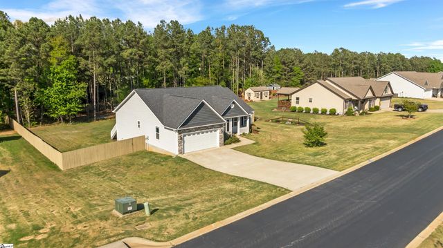 129 Fruitridge Trail, Inman, SC 29349
