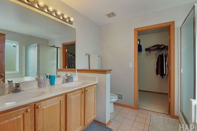 2164 W Waterford Court, Round Lake, IL 60073