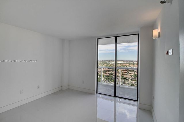 20505 E Country Club Dr 1931, Aventura, FL 33180