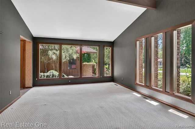1309 Ashover Drive, Bloomfield Hills, MI 48304