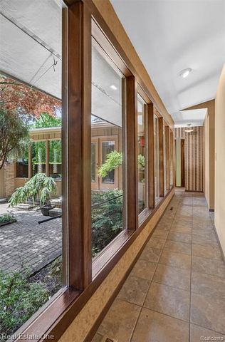 1309 Ashover Drive, Bloomfield Hills, MI 48304