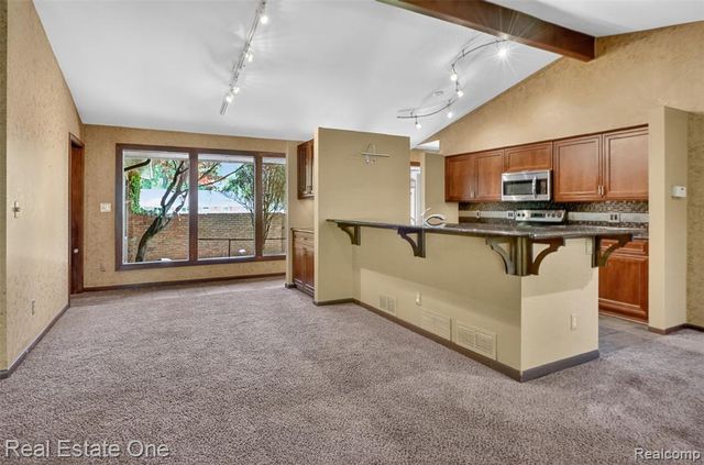 1309 Ashover Drive, Bloomfield Hills, MI 48304