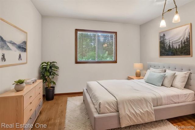 1309 Ashover Drive, Bloomfield Hills, MI 48304
