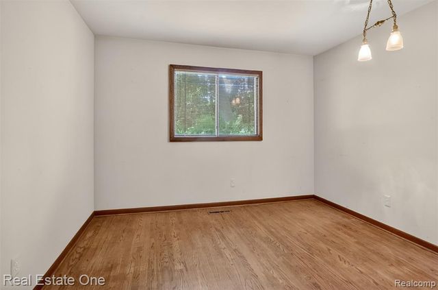 1309 Ashover Drive, Bloomfield Hills, MI 48304