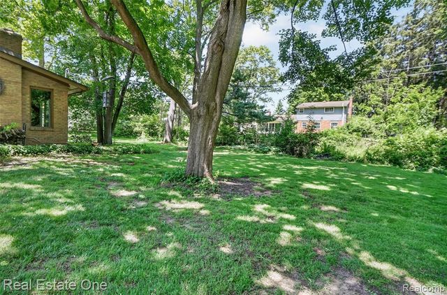 1309 Ashover Drive, Bloomfield Hills, MI 48304