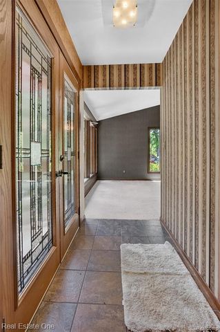1309 Ashover Drive, Bloomfield Hills, MI 48304