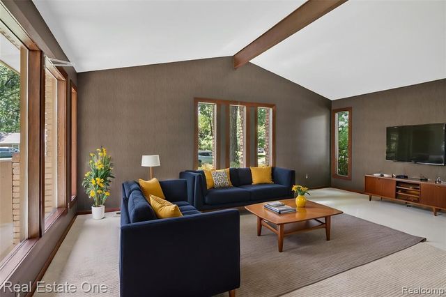 1309 Ashover Drive, Bloomfield Hills, MI 48304