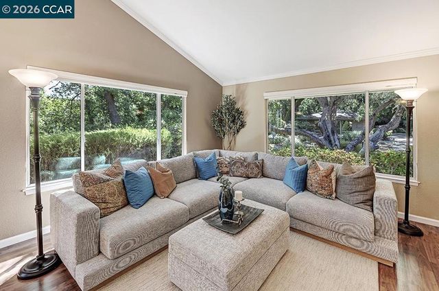 2152 Tice Creek Dr. 4, Walnut Creek, CA 94595