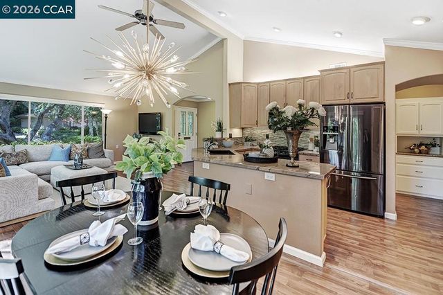 2152 Tice Creek Dr. 4, Walnut Creek, CA 94595