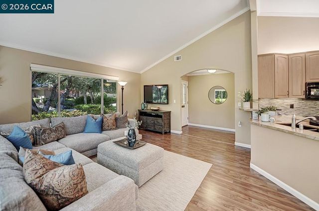 2152 Tice Creek Dr. 4, Walnut Creek, CA 94595