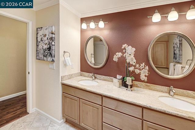 2152 Tice Creek Dr. 4, Walnut Creek, CA 94595