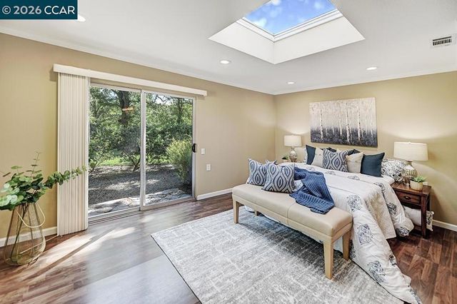 2152 Tice Creek Dr. 4, Walnut Creek, CA 94595