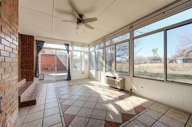 8037 Willow Creek Boulevard, Oklahoma City, OK 73162