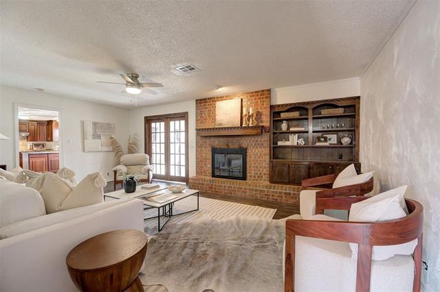 8037 Willow Creek Boulevard, Oklahoma City, OK 73162