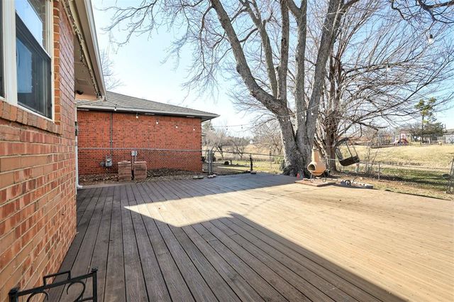 8037 Willow Creek Boulevard, Oklahoma City, OK 73162