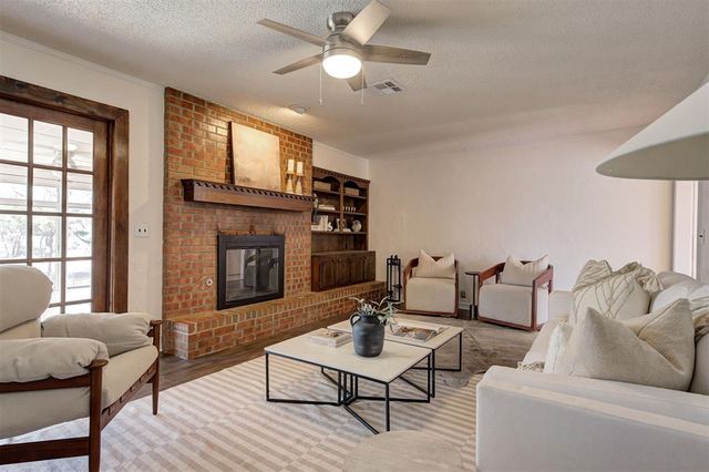 8037 Willow Creek Boulevard, Oklahoma City, OK 73162