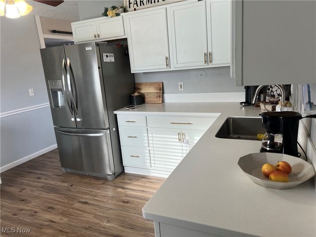 475 Carol Lane, Elyria, OH 44035