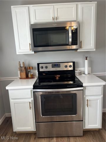 475 Carol Lane, Elyria, OH 44035