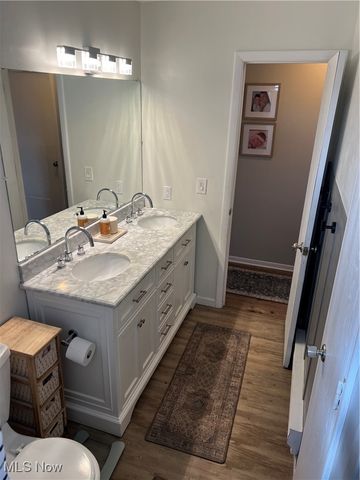 475 Carol Lane, Elyria, OH 44035