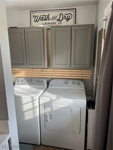 475 Carol Lane, Elyria, OH 44035