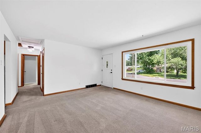 800 Crowder Drive, Florissant, MO 63031