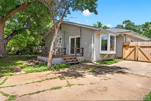 800 Crowder Drive, Florissant, MO 63031