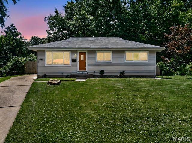 800 Crowder Drive, Florissant, MO 63031