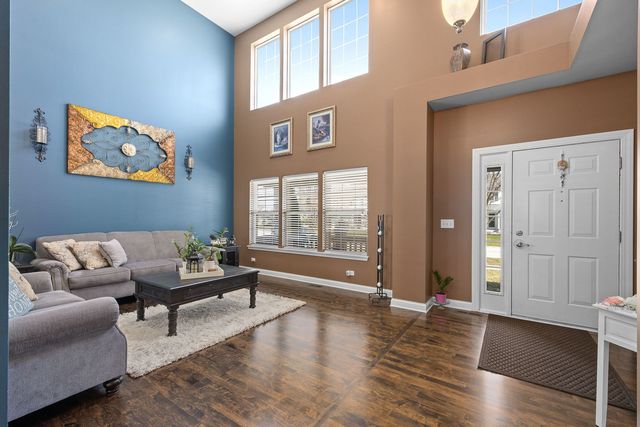 1863 Lake Bluff Lane, Pingree Grove, IL 60140