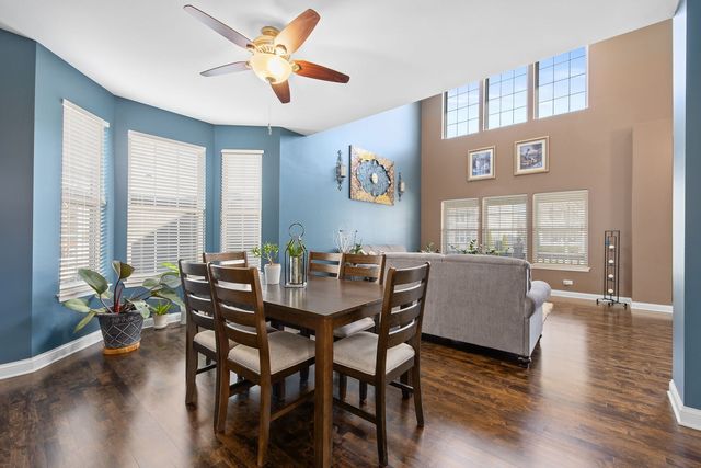 1863 Lake Bluff Lane, Pingree Grove, IL 60140