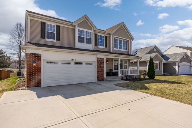 1863 Lake Bluff Lane, Pingree Grove, IL 60140