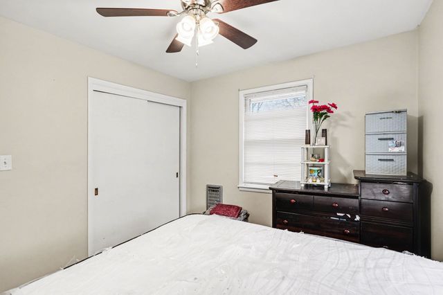 100 Oak Dr, Dickson, TN 37055