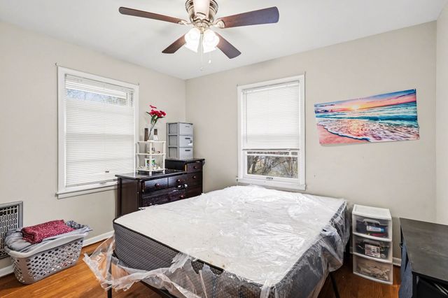 100 Oak Dr, Dickson, TN 37055