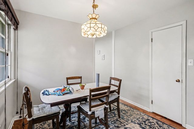 100 Oak Dr, Dickson, TN 37055