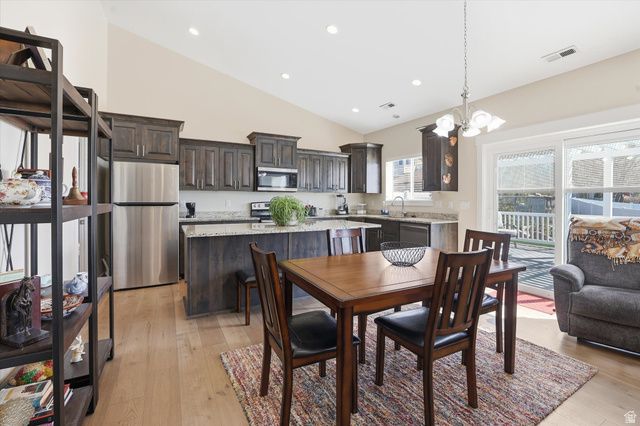 2877 W 4200 S, Roy, UT 84067