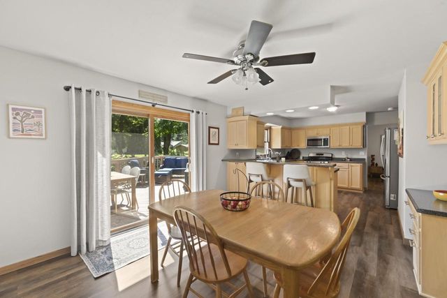 N8104 LaSalle CIRCLE, Oconomowoc, WI 53066