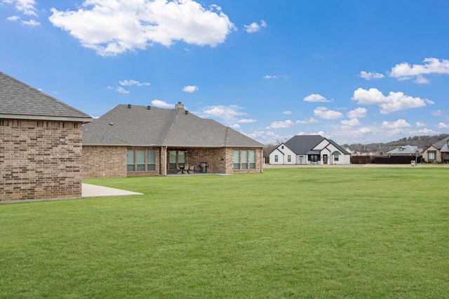 10909 Chriswood Drive, Crowley, TX 76036