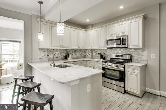 317 TODD PL NE, Washington, DC 20002