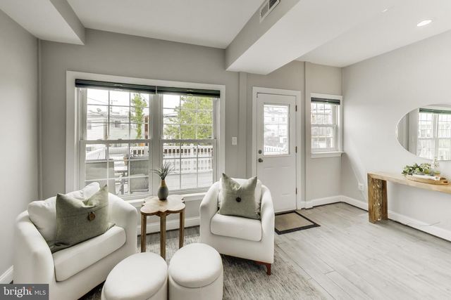 317 TODD PL NE, Washington, DC 20002
