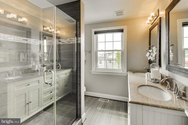 317 TODD PL NE, Washington, DC 20002