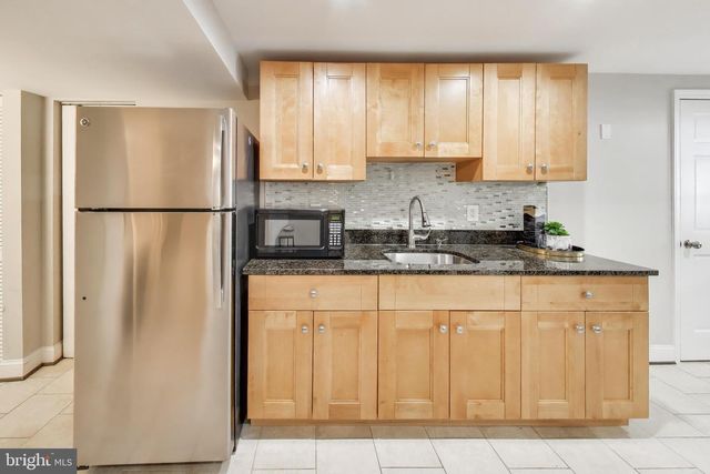 317 TODD PL NE, Washington, DC 20002