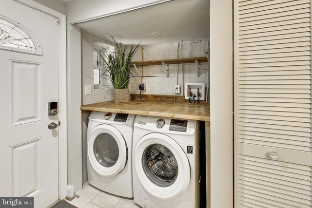 317 TODD PL NE, Washington, DC 20002