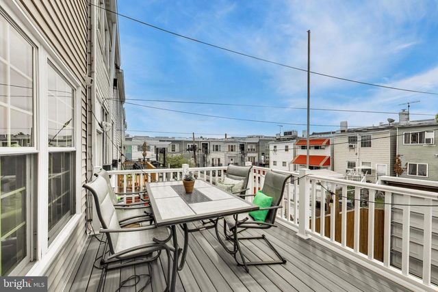 317 TODD PL NE, Washington, DC 20002