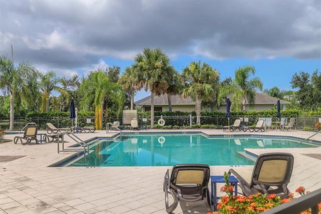 4806 LAKE BREEZE TERRACE, Sarasota, FL 34243