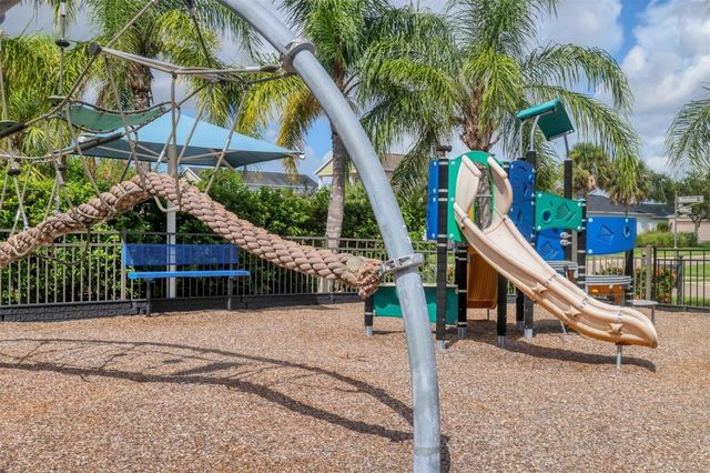 4806 LAKE BREEZE TERRACE, Sarasota, FL 34243