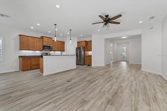 4806 LAKE BREEZE TERRACE, Sarasota, FL 34243